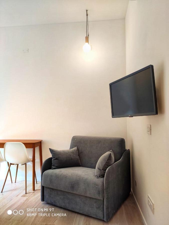 E-Milan Rooms Zona Tortona Exteriör bild